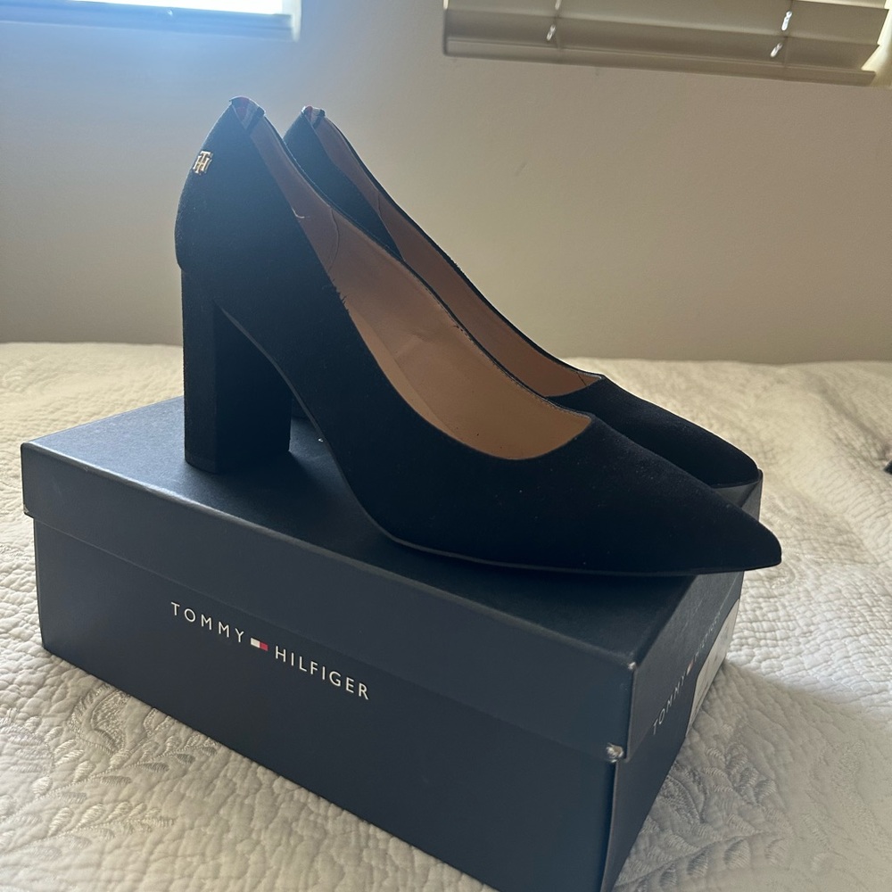 Tommy Hilfiger Abilene Heels